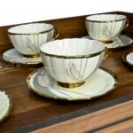 Service à café / thé en porcelaine dorée – 6 tasses et soucoupes