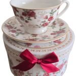 Tasse Et Soucoupe En Porcelaine Motif Floral  De Roses Avec Boite Cadeau